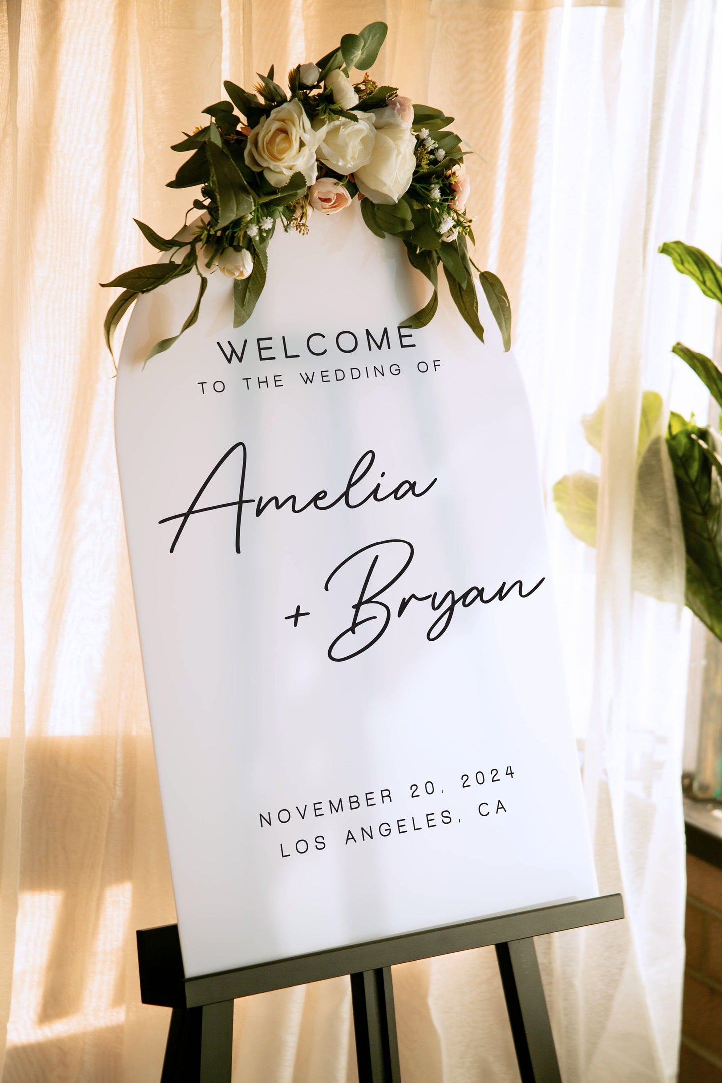 Personalized Arched Acrylic Wedding Welcome Sign (Design 2) - Ceremony Bridal Engagement Party Rehearsal Dinner Signage Venue Decor Gift