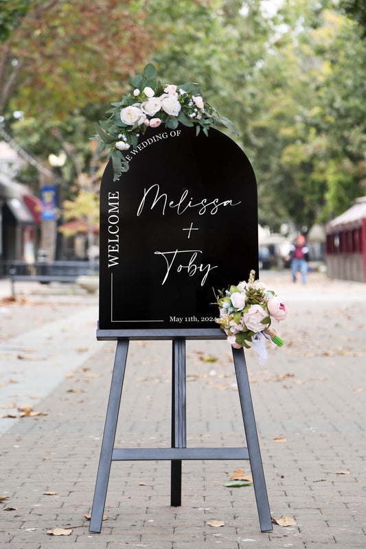 Personalized Arched Acrylic Wedding Welcome Sign (Design 1) - Modern Wedding Venue Entrance Engagement Bridal Shower Party Signage Display
