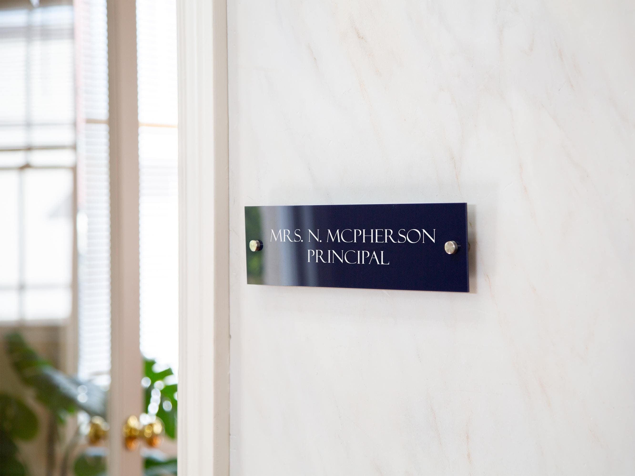 Wall Sign Name Plate (D1)- 2 Sizes Personalized Acrylic Door Office Sign, Salon Lash Nails Small Business Shop Signage, Work Rental Signs